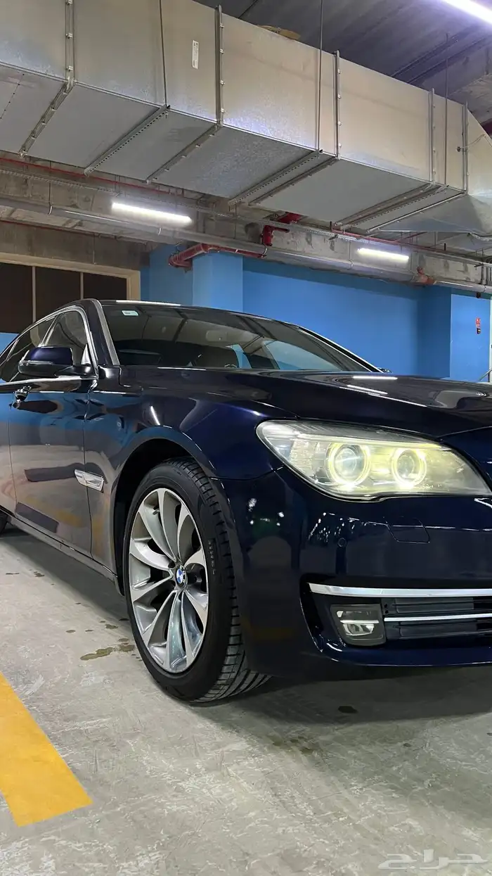 BMW 730il - 2015 ممشى (187الف) نظيف جدا للمستخدم 13