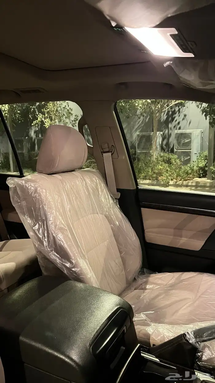 لاندكروزر ((مخزن بحالة الوكاله)) 44