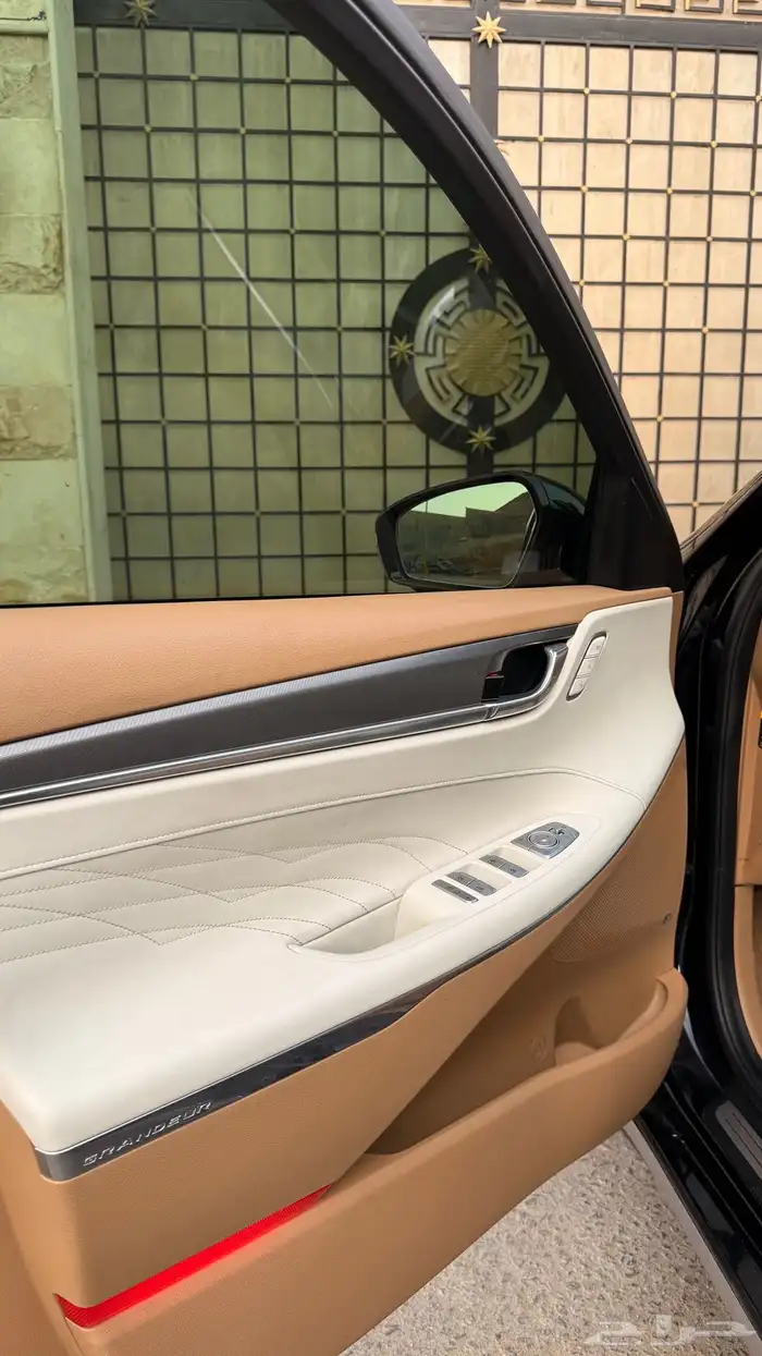 هونداي ازيرا 2020 ( بنزين) v6 فل كامل بانوراما 6