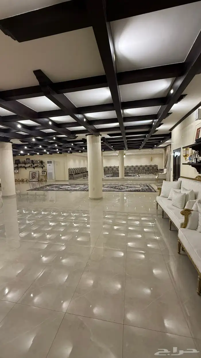 قصر للبيع 25