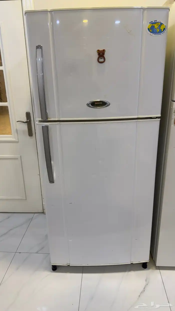 ثلاجة للبيع ثلاجة بابين من SANYO - تبريد ممتاز وتصميم عملي 0