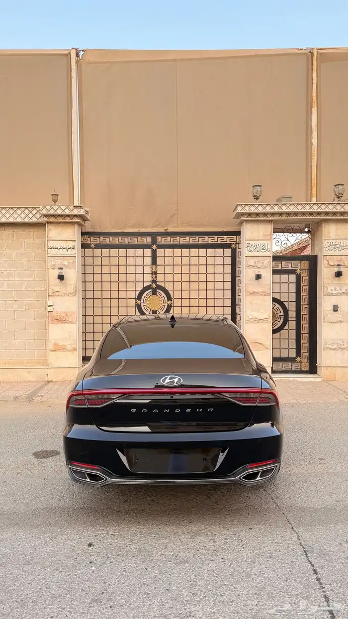 هونداي ازيرا 2020 ( بنزين) v6 فل كامل بانوراما 3