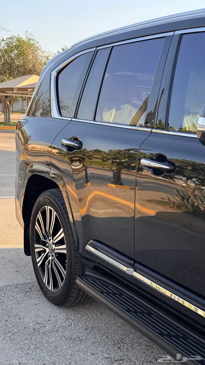 جيب لكزس 2023 31