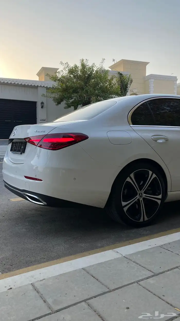 مرسيدس C300 شبه زيرو 16