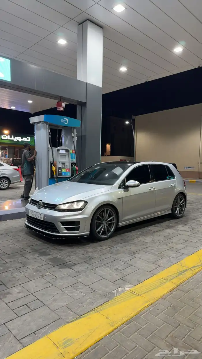 فولكس واجن قولف ار 0