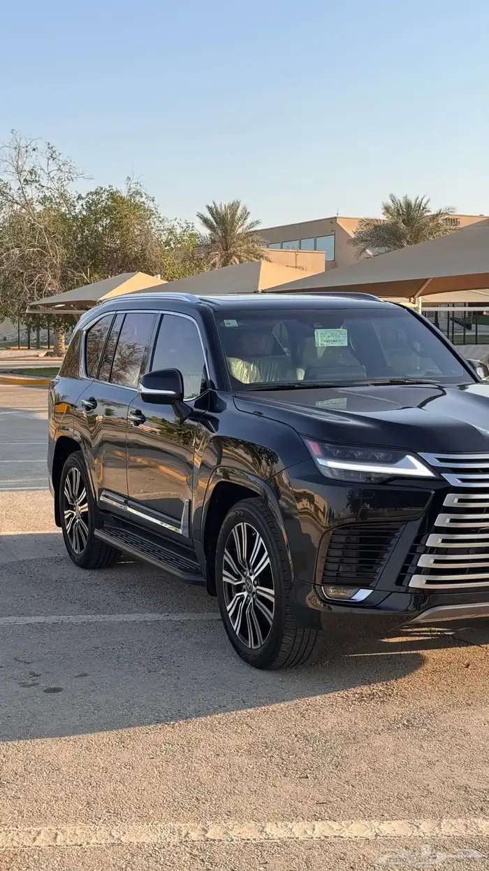 جيب لكزس 2023 4