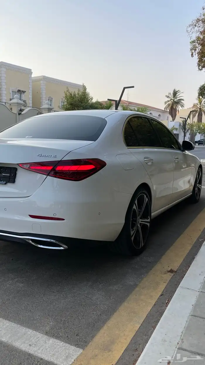 مرسيدس C300 2024 عداد 11 الف km ضمان الجفالي إلى 2026 13