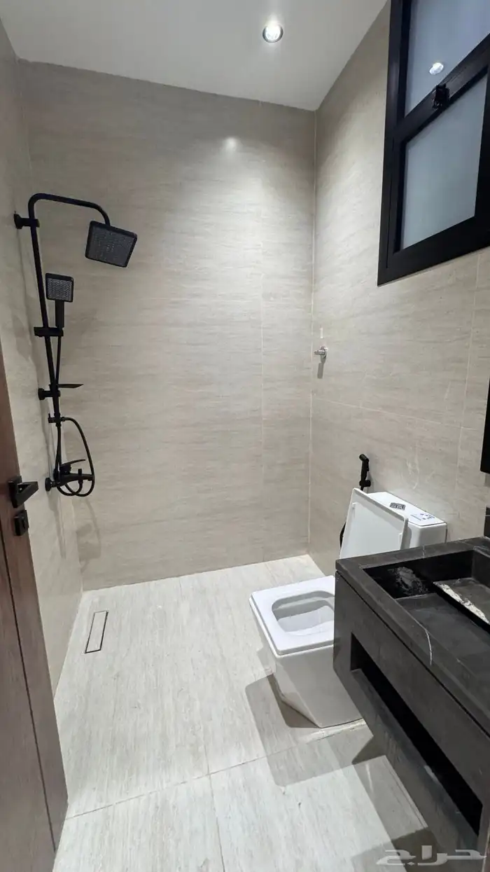 للبيع شقق ارضيه مداخل مستقله وعلوى مع سطح المحاله ابها 19