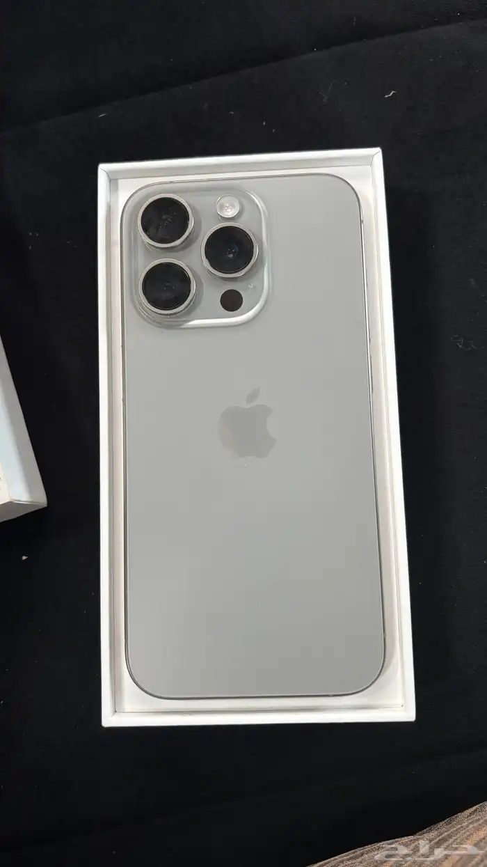 جوال ايفون 15 برو 4