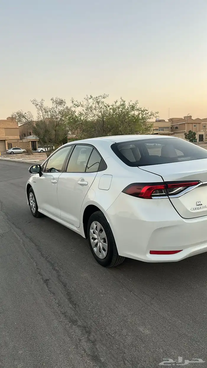 تويوتا كورولا هايبرد 2022 3