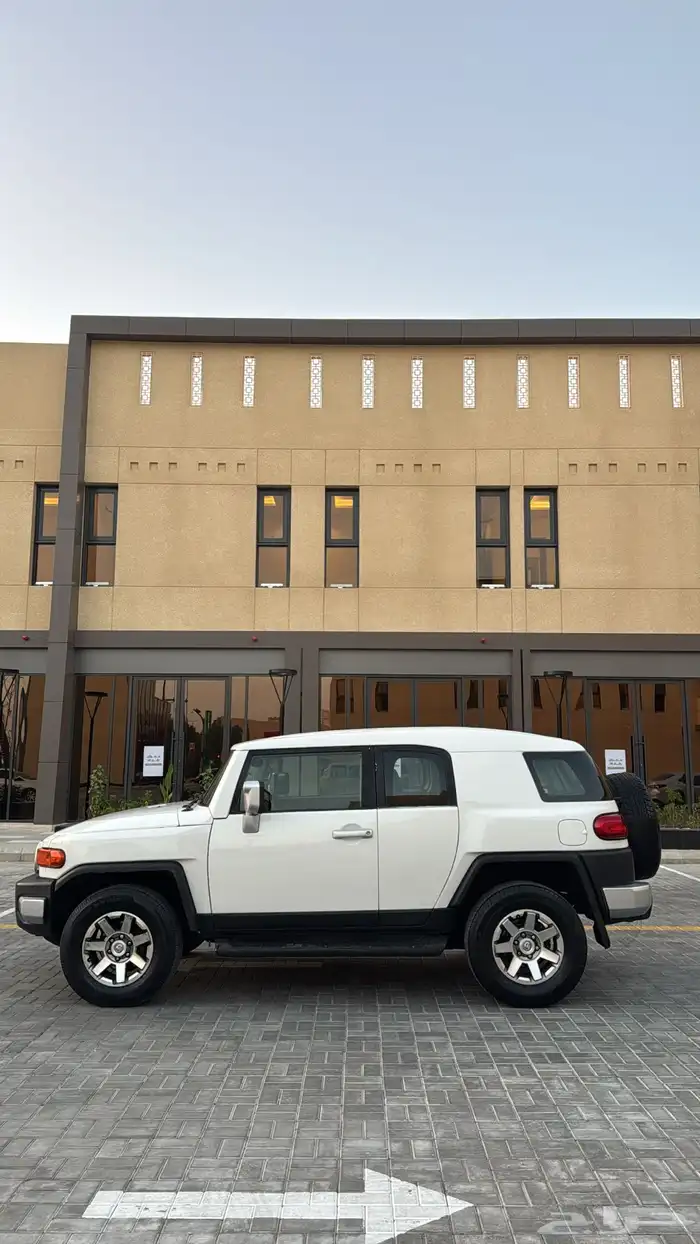 للبيع افجي 2013فل كامل عداد قليل نضيف جدا 5