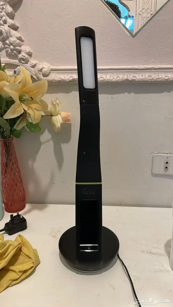 اباجورة وشاحن goui 0