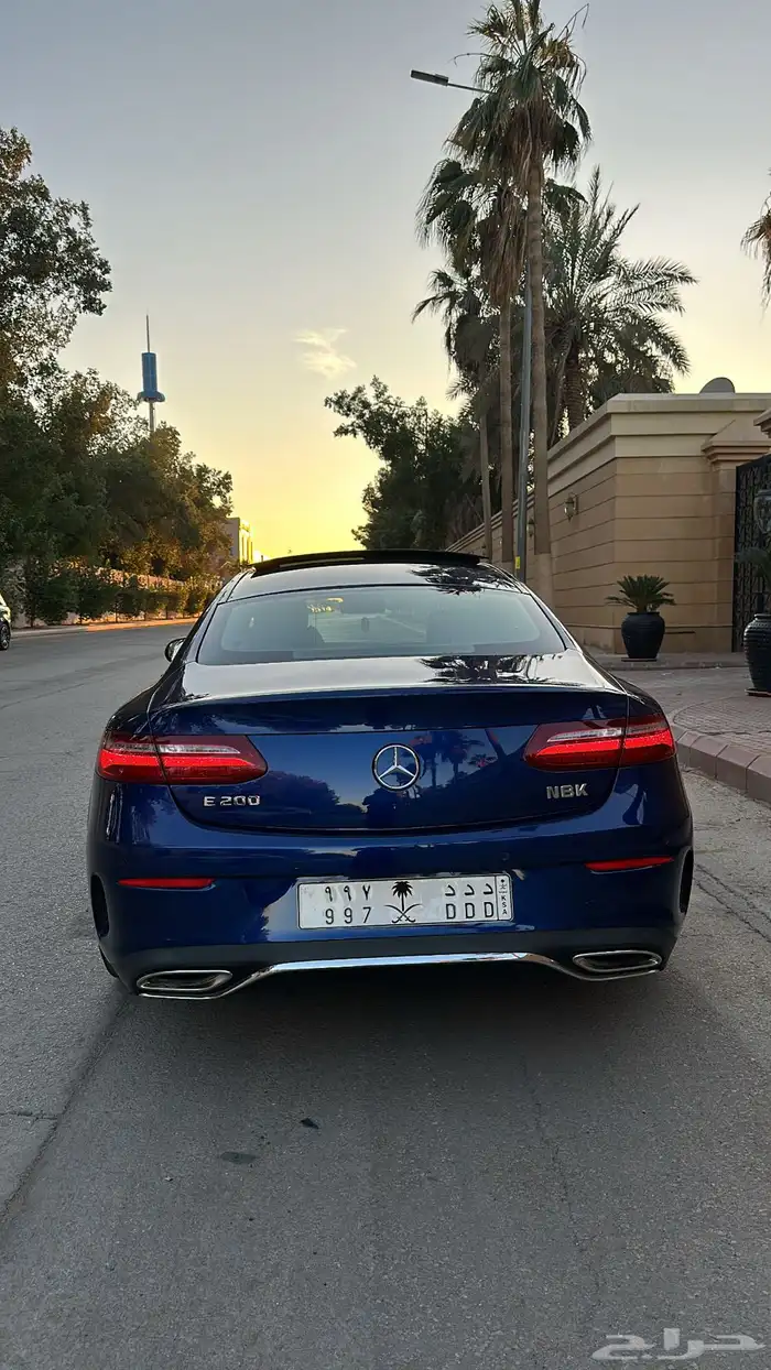 مرسيدس E200 2020 18