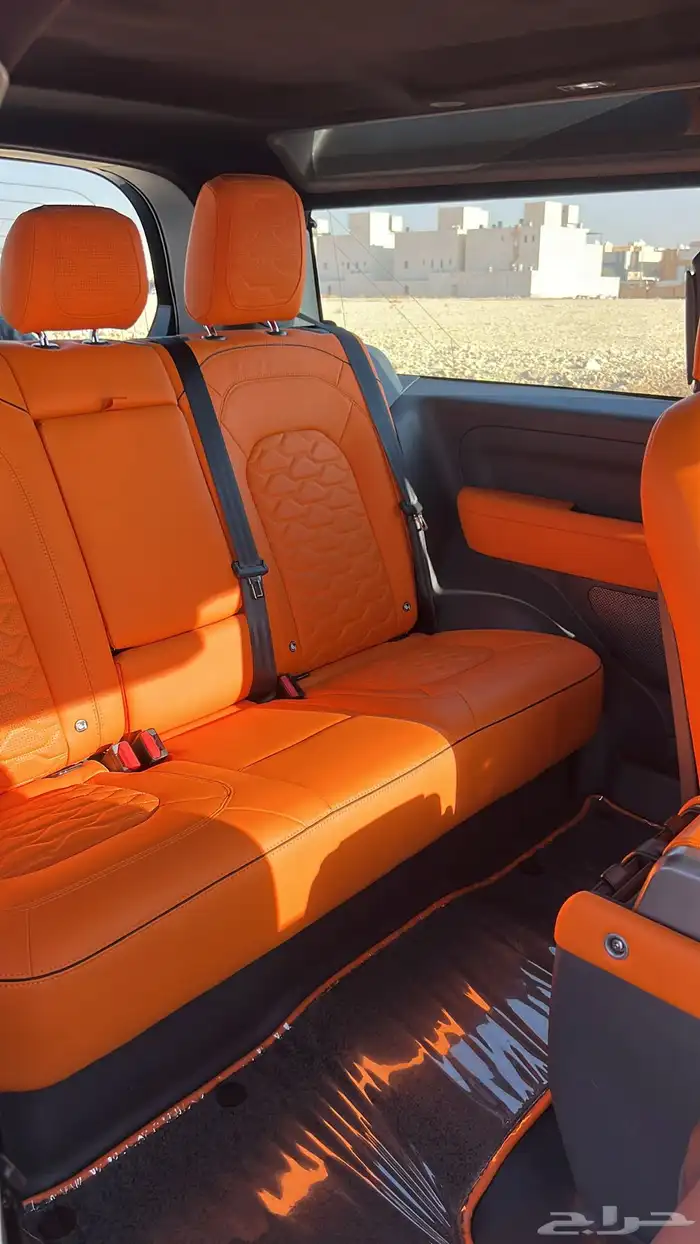 للبيع لاندروفر (ديفندر) 2021 9