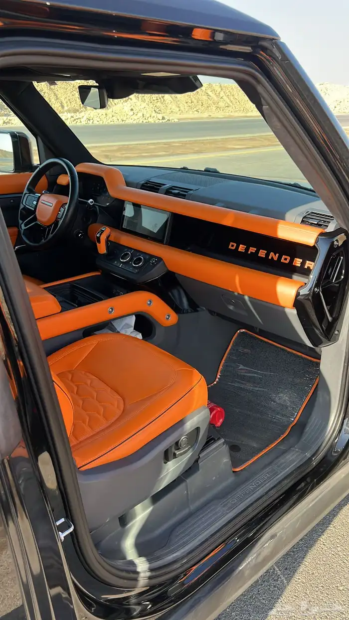 للبيع لاندروفر (ديفندر) 2021 8