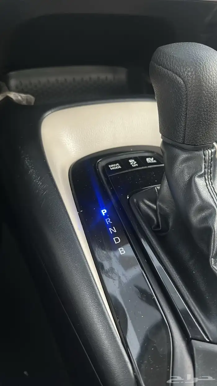 تويوتا كورولا هايبرد 2022 13