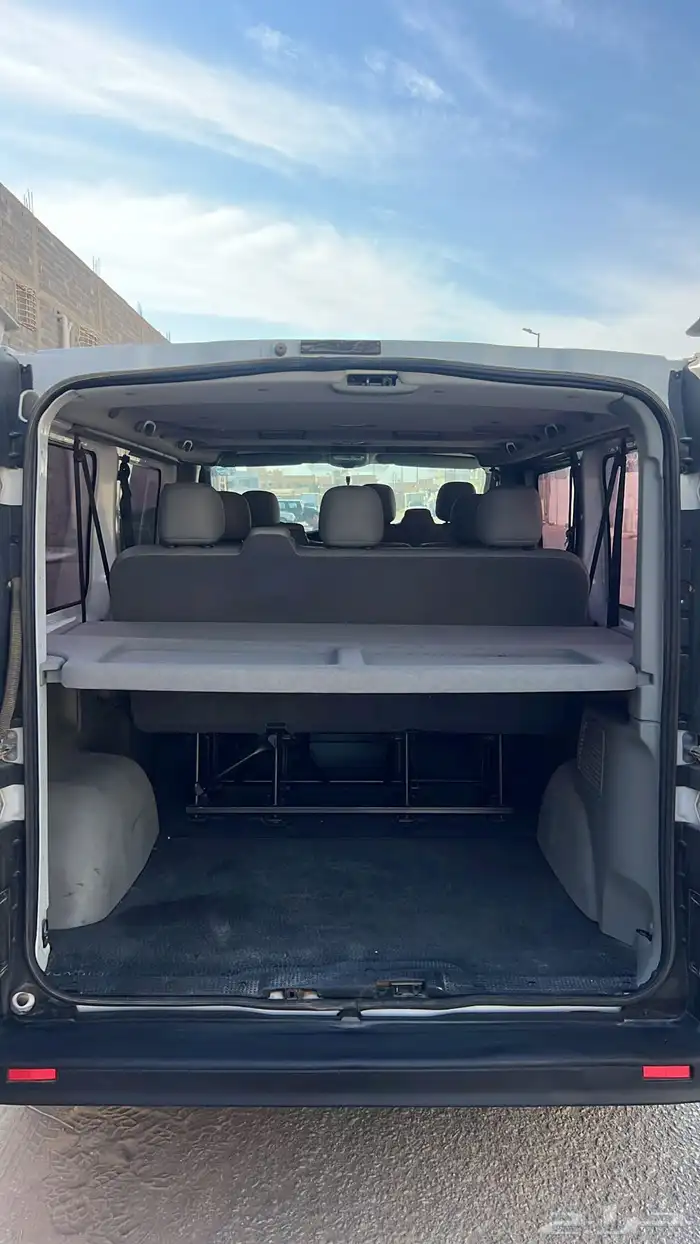 باص رينو 2016 4