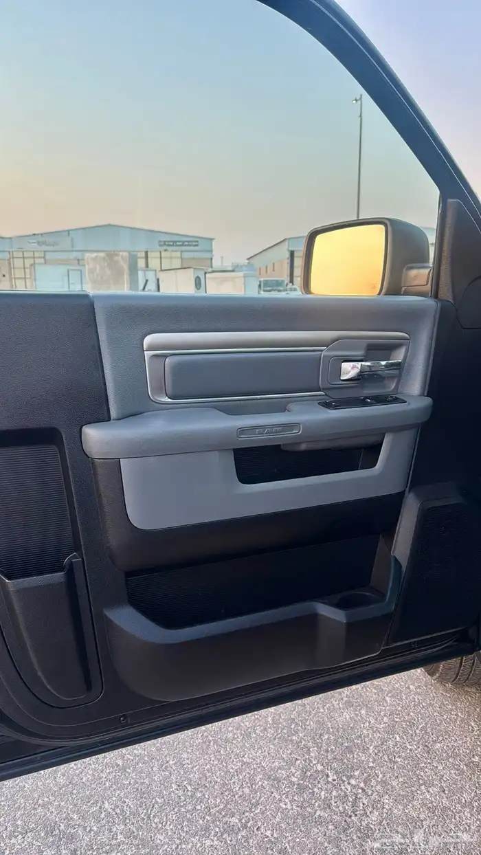 دودج رام 2019 بدون دبل 8