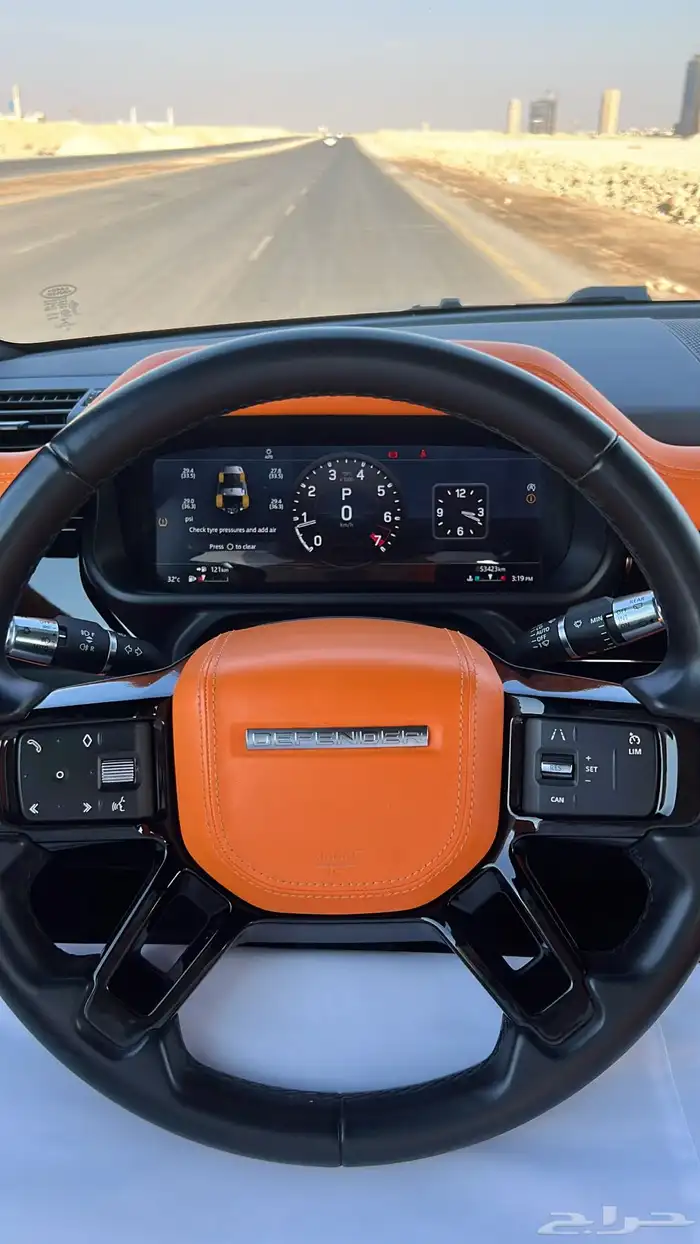 للبيع لاندروفر (ديفندر) 2021 6