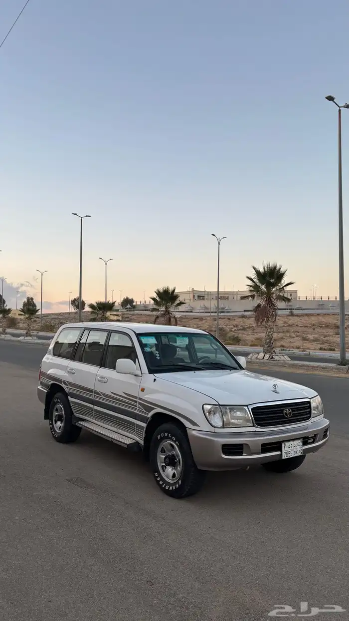لاند كروزر صالون 1