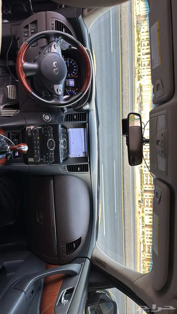 جيب انفنتي QX70 13