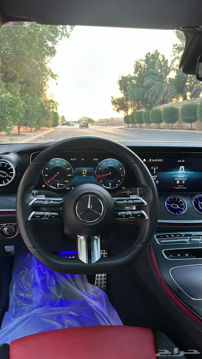 مرسيدس E200 2021 37