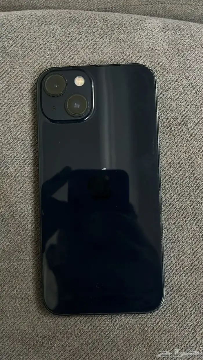 آيفون 13عادي اغراضه معه شاحنه فقط 0