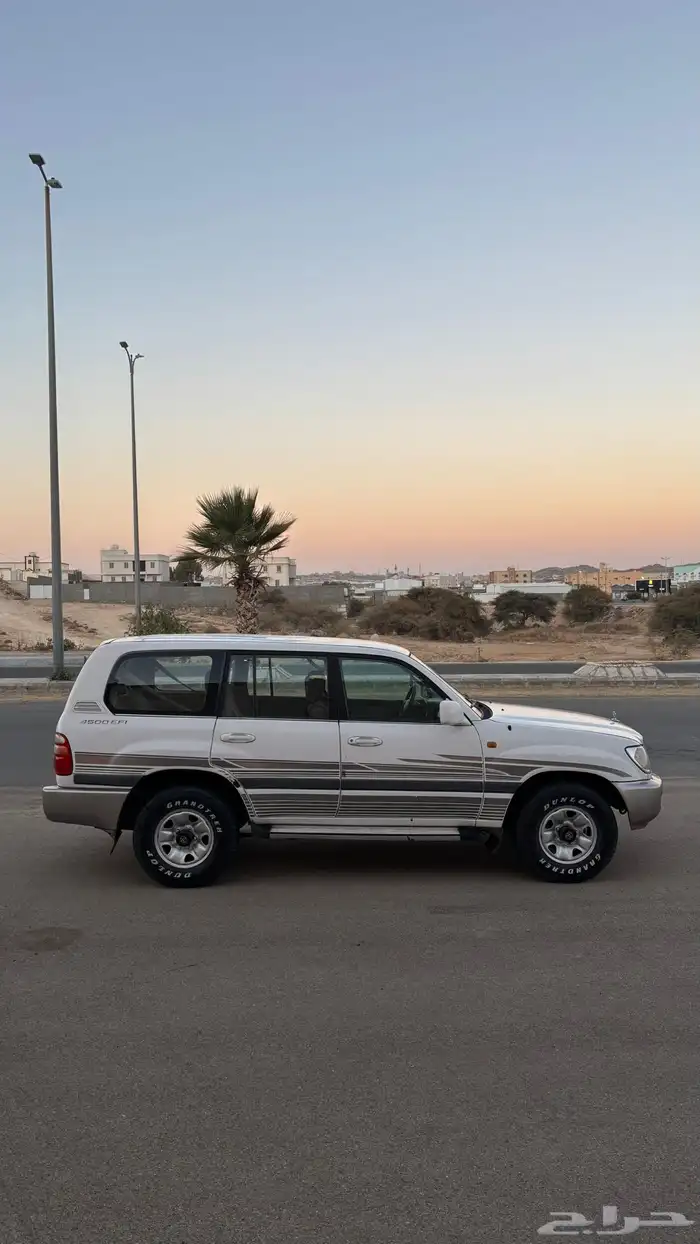 لاند كروزر صالون 11