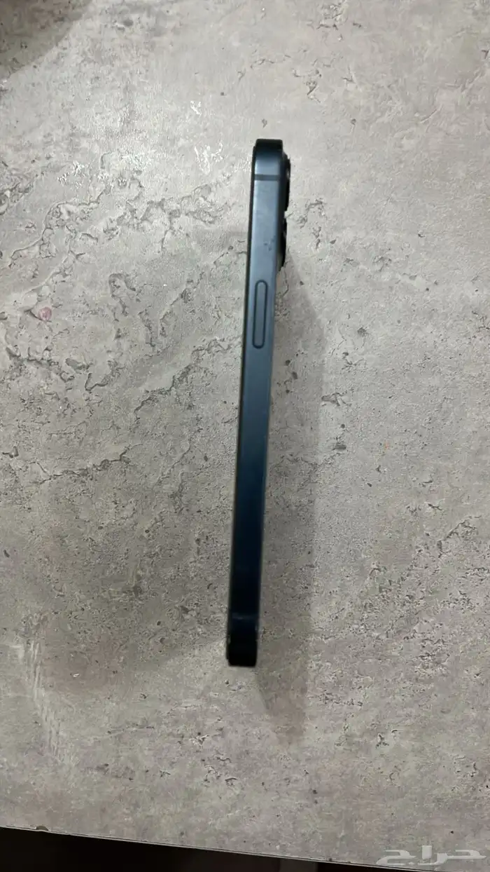 آيفون 13عادي اغراضه معه شاحنه فقط 1