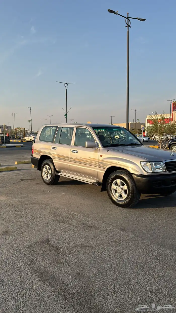 للبيع لاند 2002 GXR 4