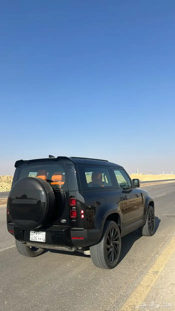 للبيع لاندروفر (ديفندر) 2021 4