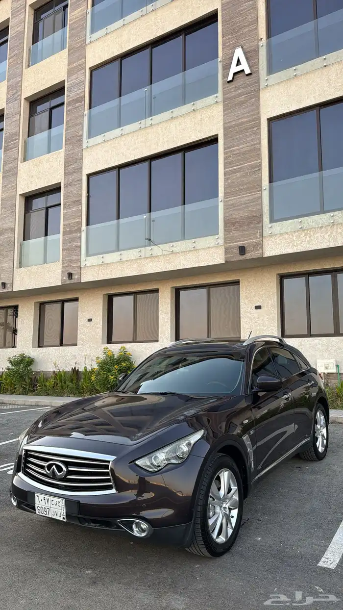 جيب انفنتي QX70 1