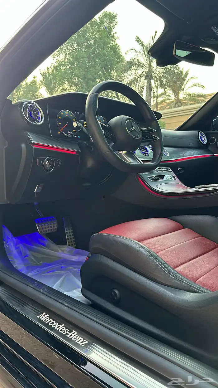 مرسيدس E200 2021 36