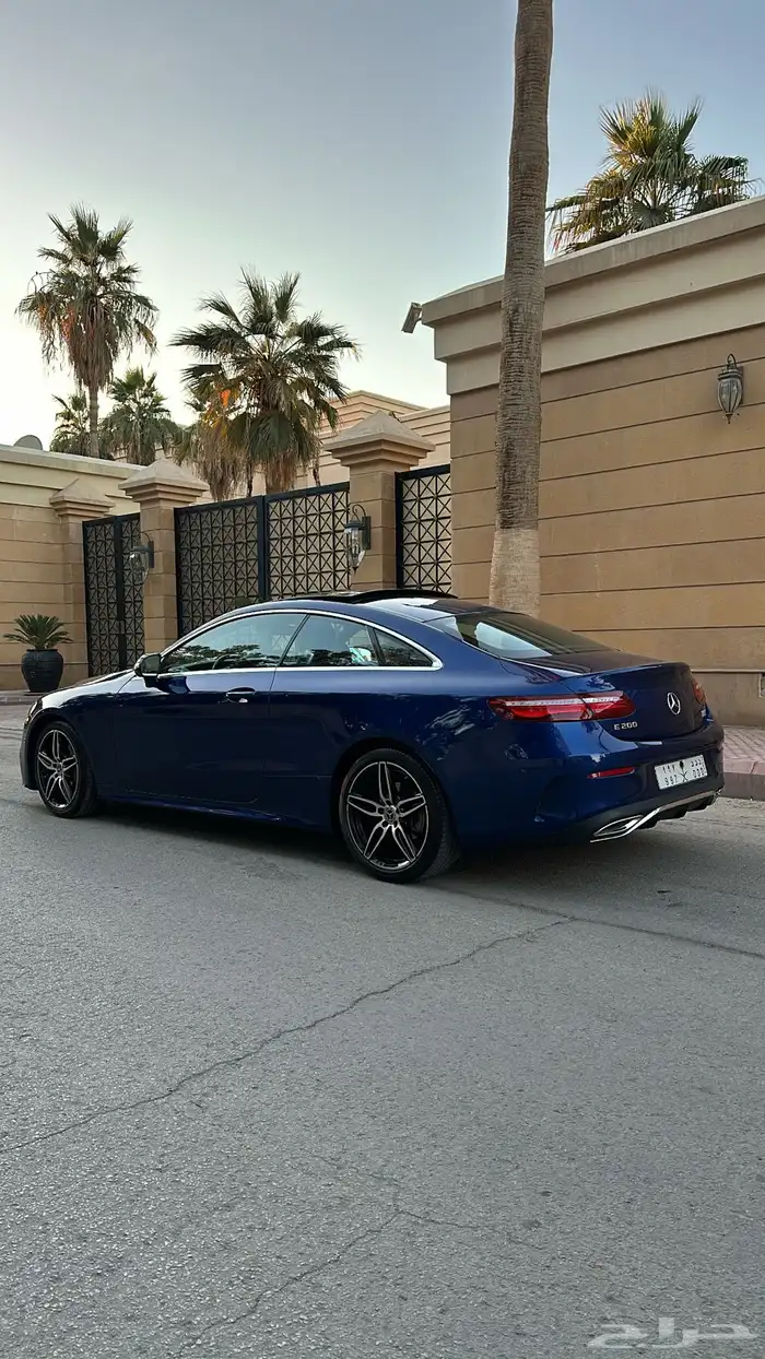 مرسيدس E200 2020 11