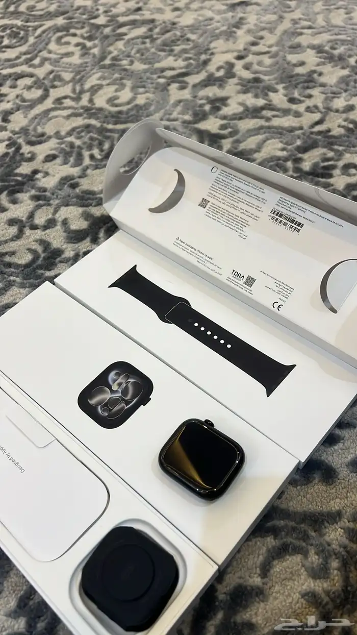 ساعة آبل آخر إصدار 11 ألمنيوم لماع مقاس 46  حزام اسود 1