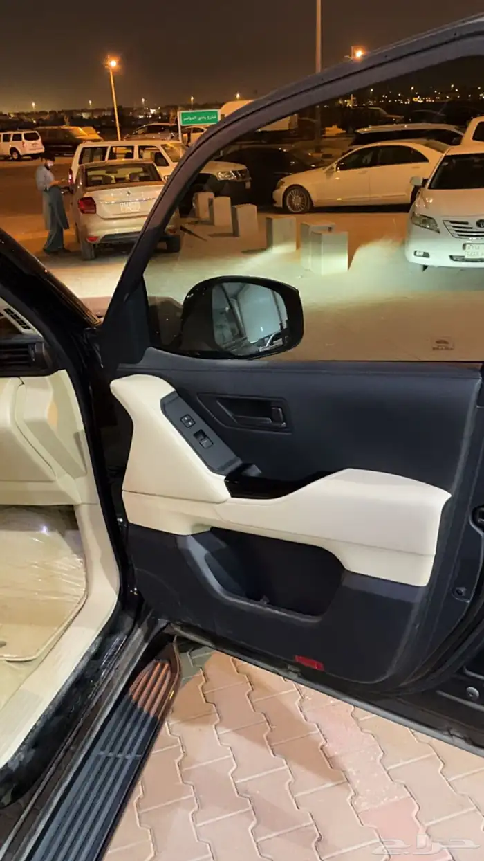 تويوتا لاندكروزر L2 12