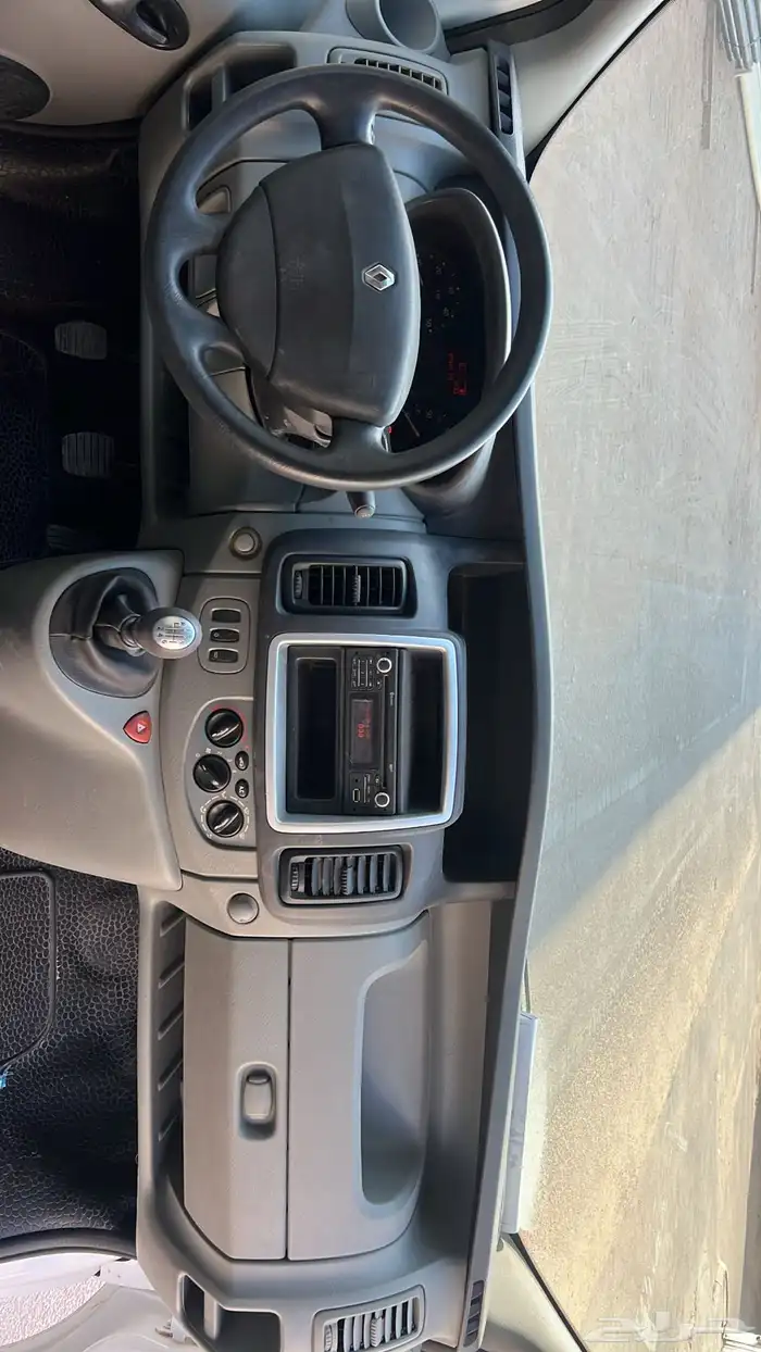 باص رينو 2016 11