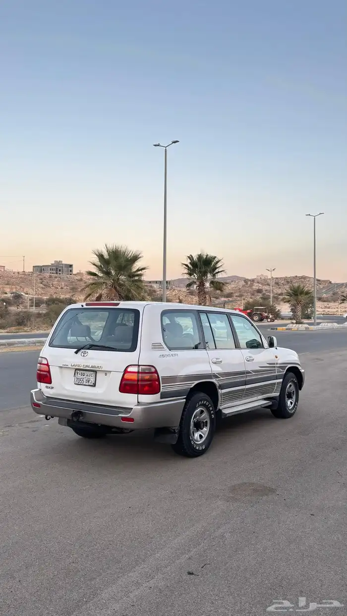 لاند كروزر صالون 6