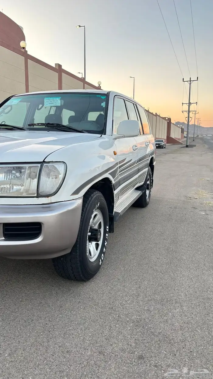 لاند كروزر صالون 0