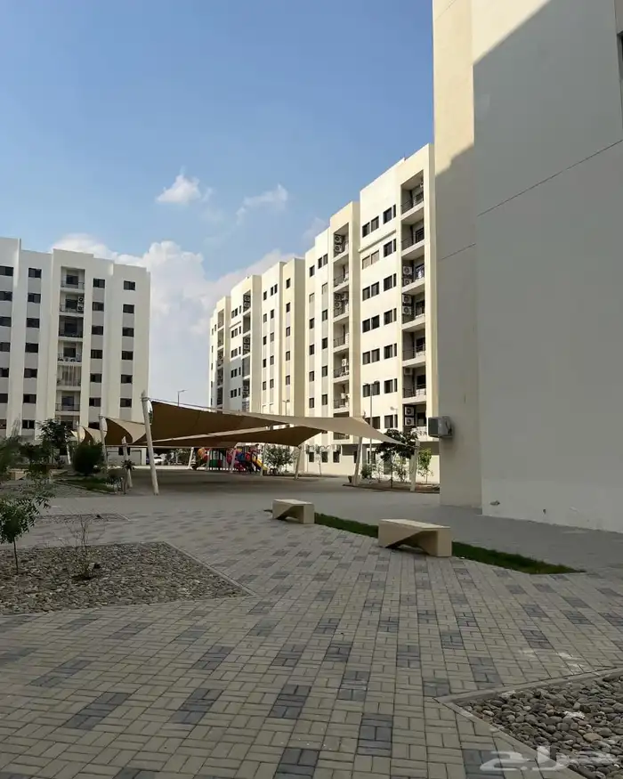 شقة مؤثثة بموقع مميز للبيع 3