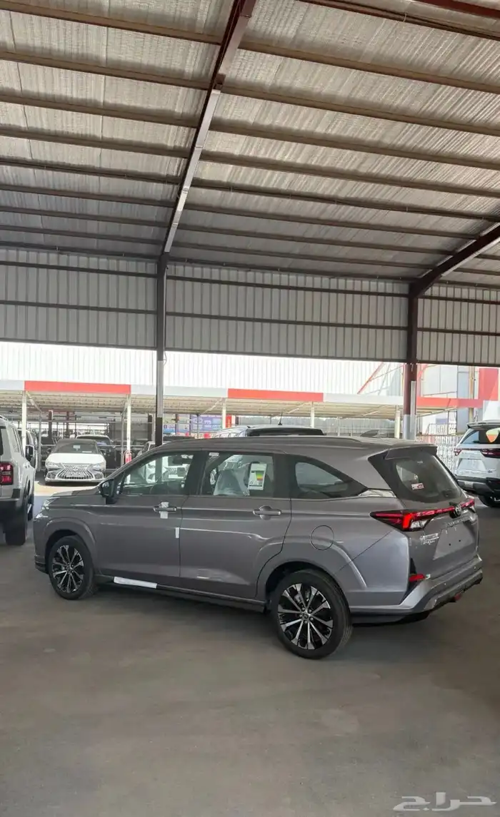 تويوتا فيلوز فل كامل 2025 كاش وتقسيط 5