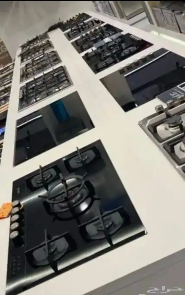 متوفر جميع أنواع الأسطح والأفران الباء الإيطالية بلت ان 9