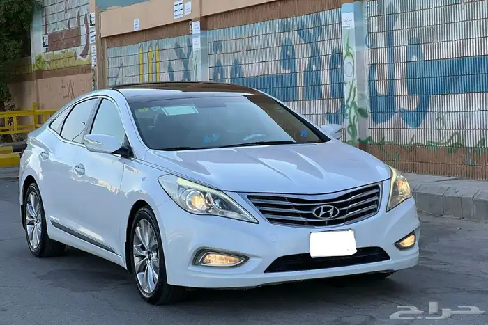 هيونداي ازيرا 2012 1