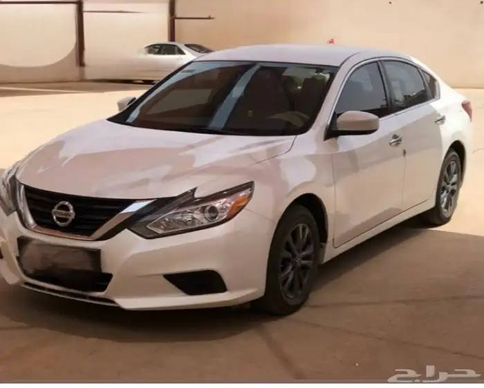 نيسان التيما 3