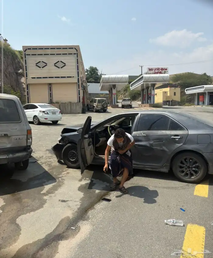 كامري تحتاج كرتير ووجهيه فقط الموتر جميل وخدوم 2