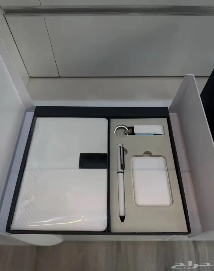 بوكسات موظفين أنيقة للاهداءات مع حفر الشعار 2