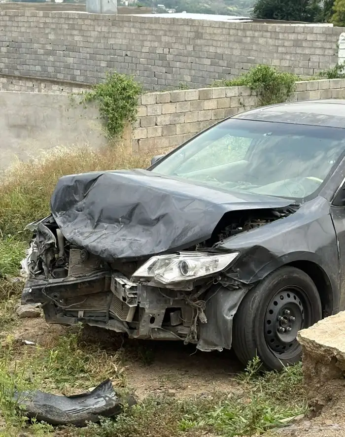 كامري تحتاج كرتير ووجهيه فقط الموتر جميل وخدوم 1