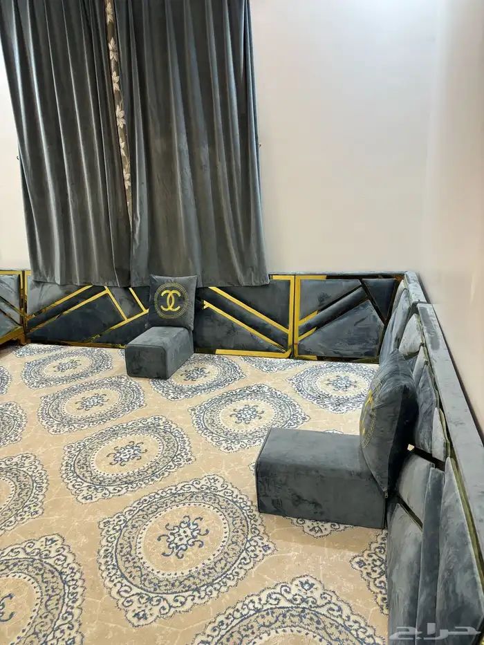 اثاث غرفه خشب نظيف 3