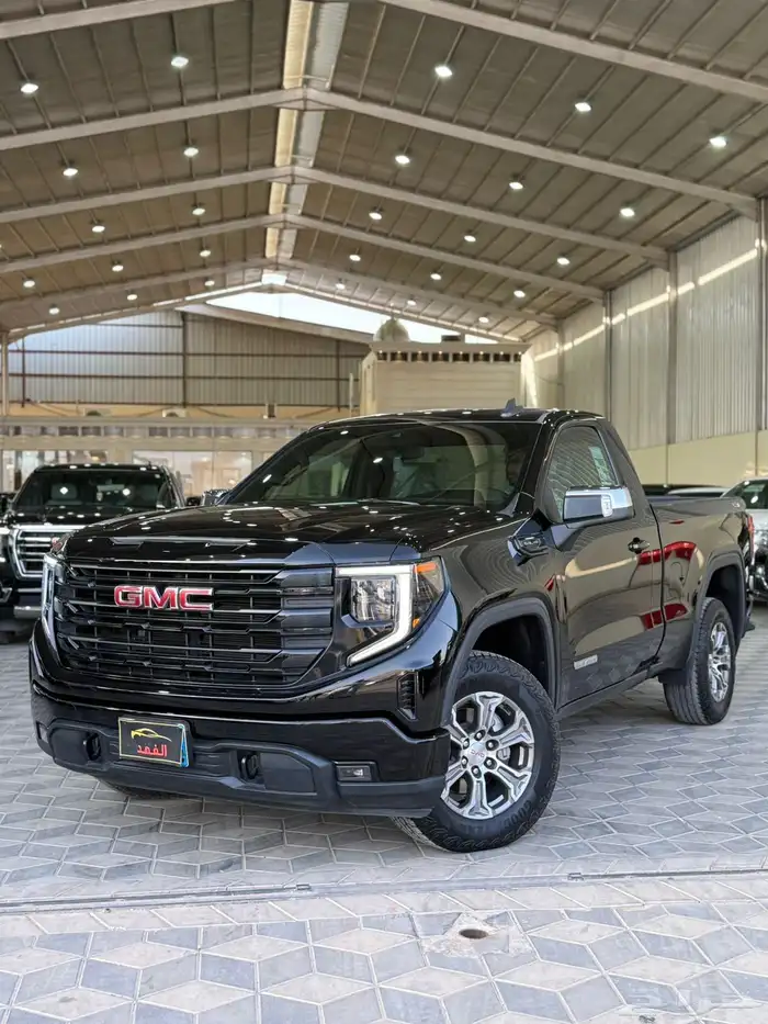 جي ام سي - سييرا - 2023 - الفيشن 4