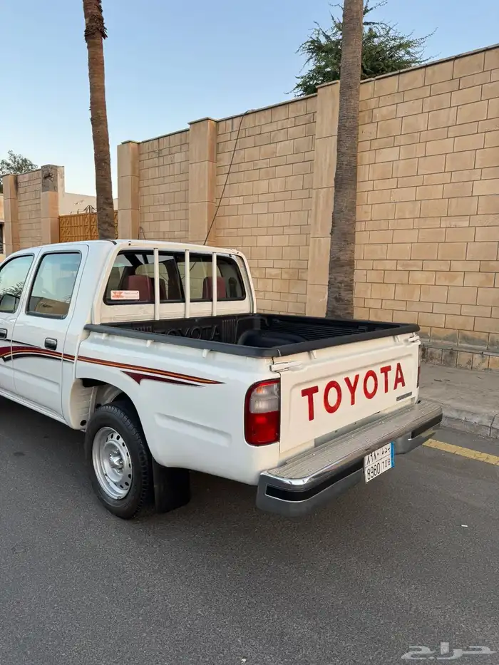 هايلوكس شبه جديد ( مخزن ) 10